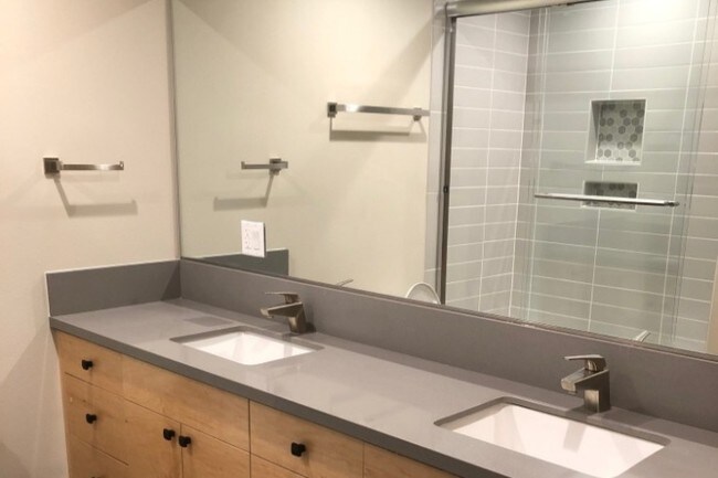 Building Photo - 8034 Airlane Ave