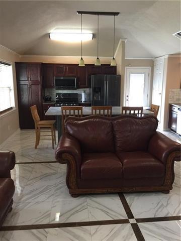 Building Photo - 2527 Cunningham St