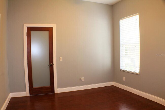 Building Photo - 11609 Greensleeve Ave