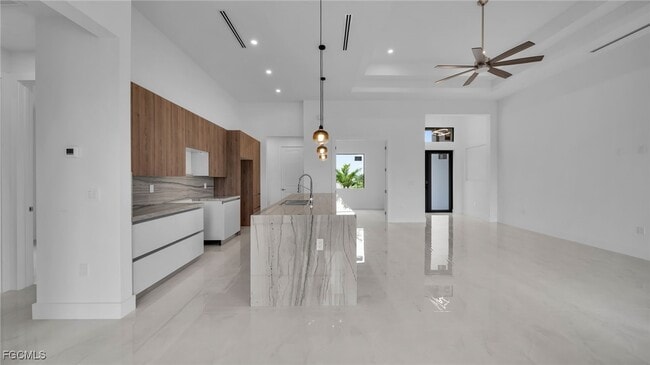 Building Photo - 1713 NW 2nd St