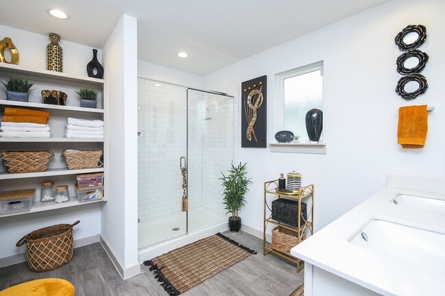 Building Photo - 7723 Golden Rubia Ln