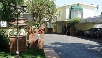 Building Photo - 140 N Wilson Ave