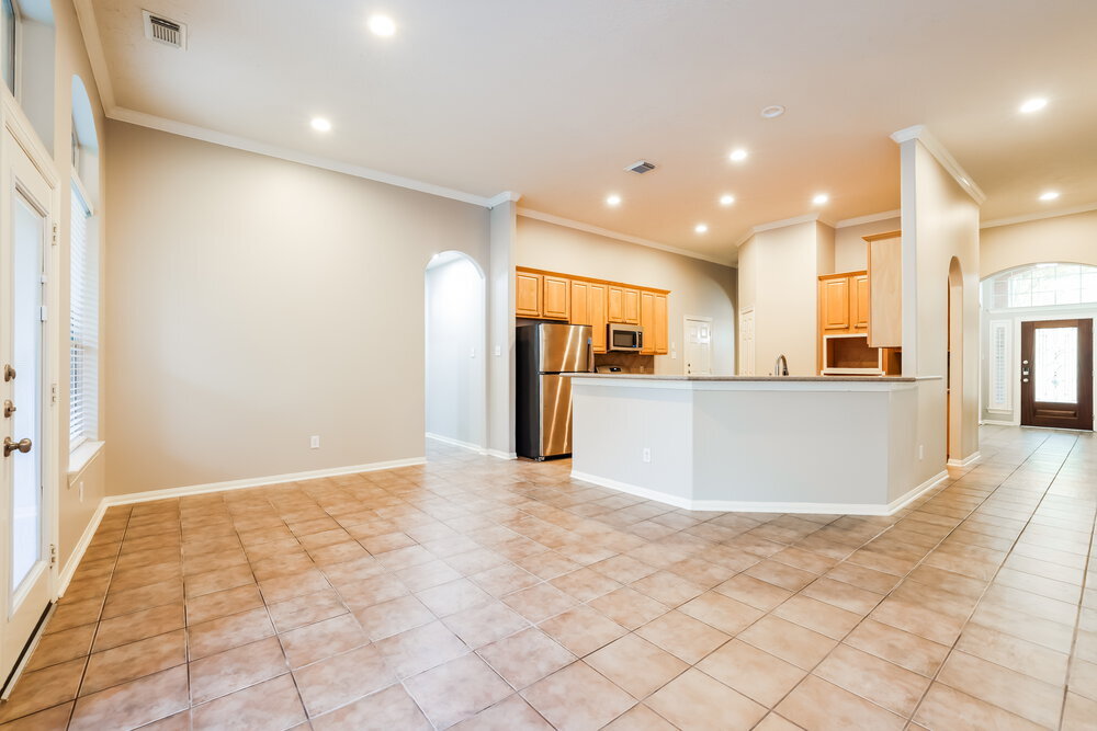 Building Photo - 20868 Bentwood Oaks Dr