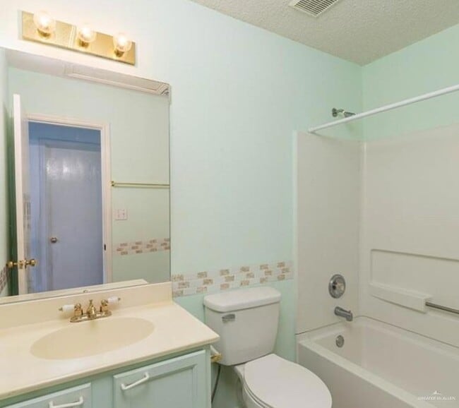 Building Photo - 337 Roundup Cir