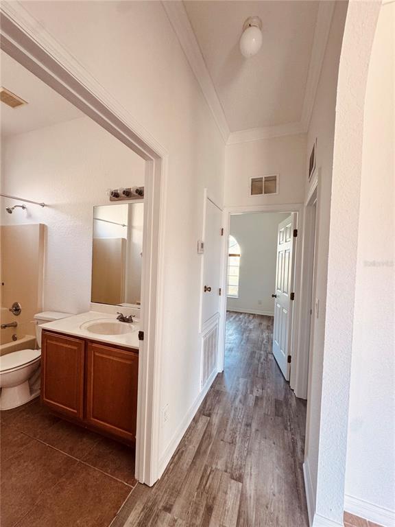 Building Photo - 449 Bay Leaf Dr