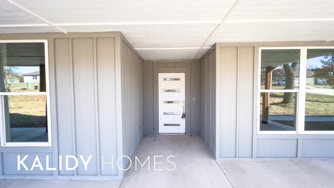 Building Photo - 1832 Kalidy Dr
