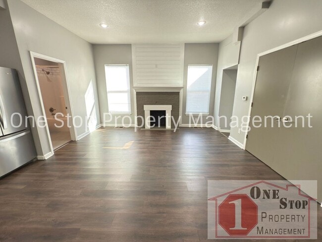 Building Photo - 2-Bedroom, 1-Bathroom All-Electric Home in Kansas City!!