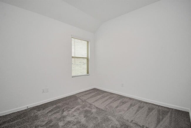 Building Photo - 11807 Kinlough Dr