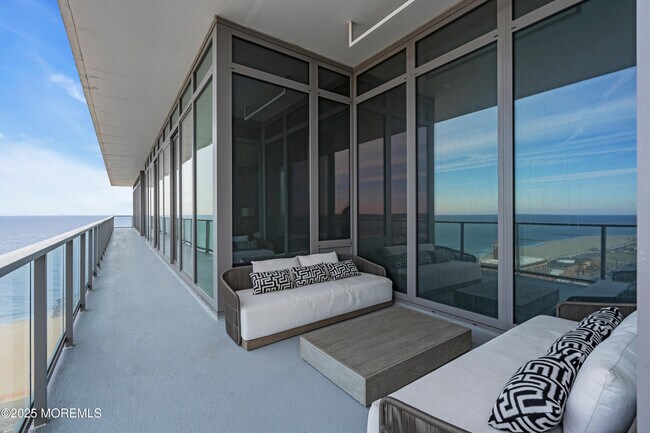 Building Photo - 1101 Ocean Ave N