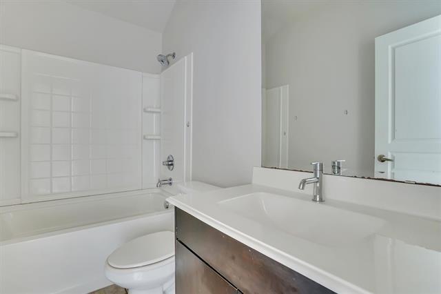 Building Photo - 816 Oriel Cir
