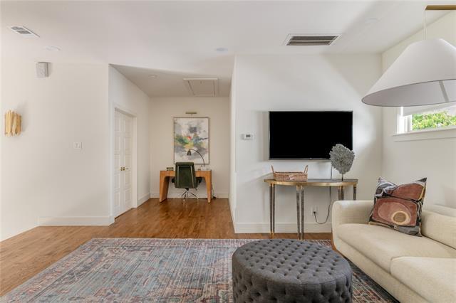 Building Photo - 9831 Lakemont Dr
