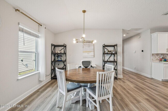 Building Photo - 13220 Cameron Vly Ct