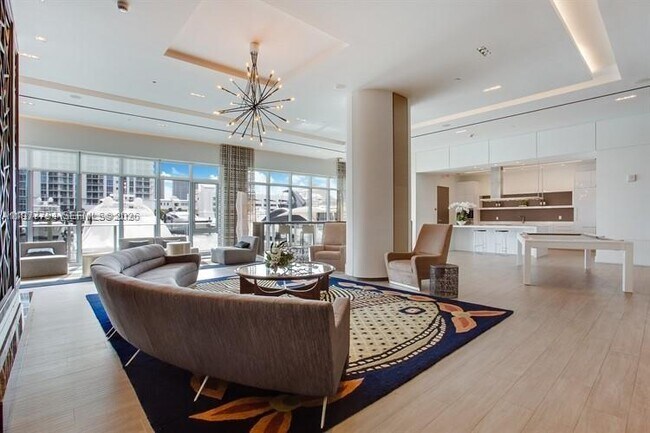 Building Photo - 17301 Biscayne Blvd