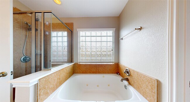 Building Photo - 7918 Tupper Bend Ct