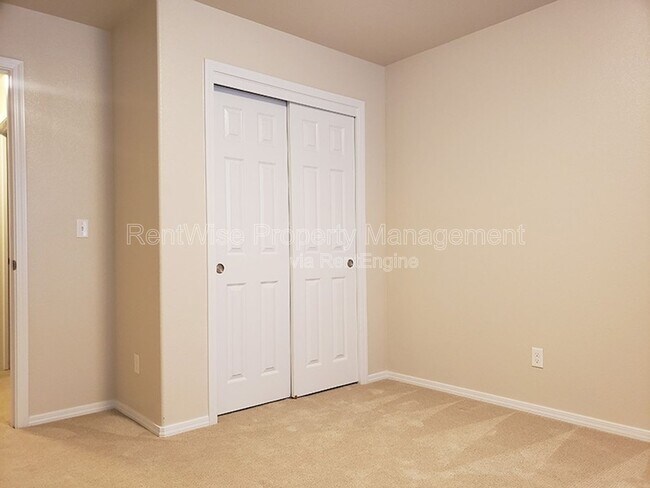 Building Photo - 8102 S Carpenter Ave