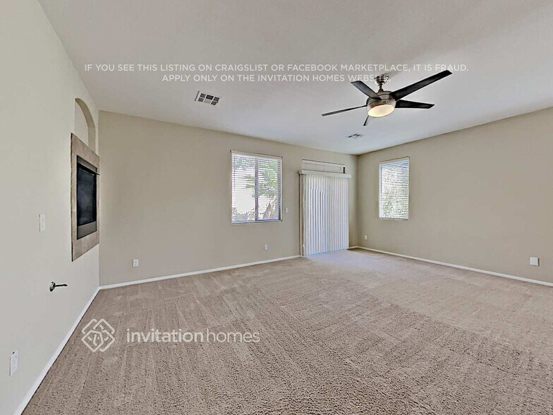 Building Photo - 2730 Craigmillar St