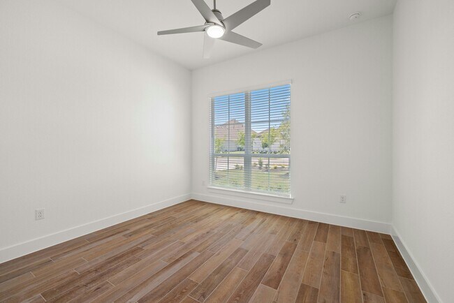 Building Photo - 112 Oakley Pass