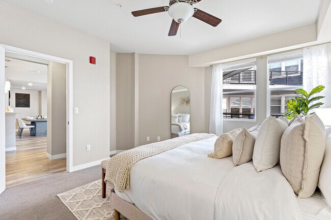 Building Photo - 375 Harbour Cove Dr