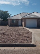 Building Photo - 703 Ave C S