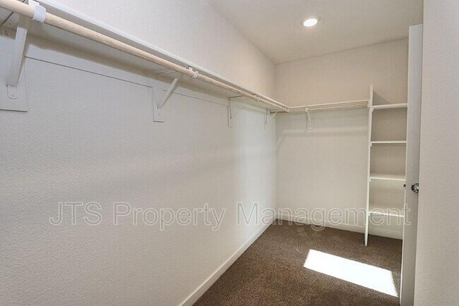 Building Photo - 716 Franklin St