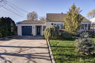 Building Photo - 57 Duley Ave