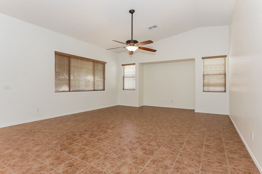 Building Photo - 7406 W Superior Ave