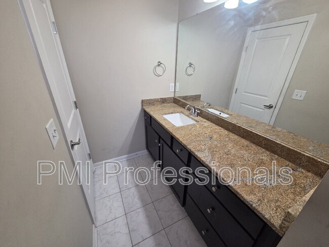 Building Photo - 4109 George Buchanan