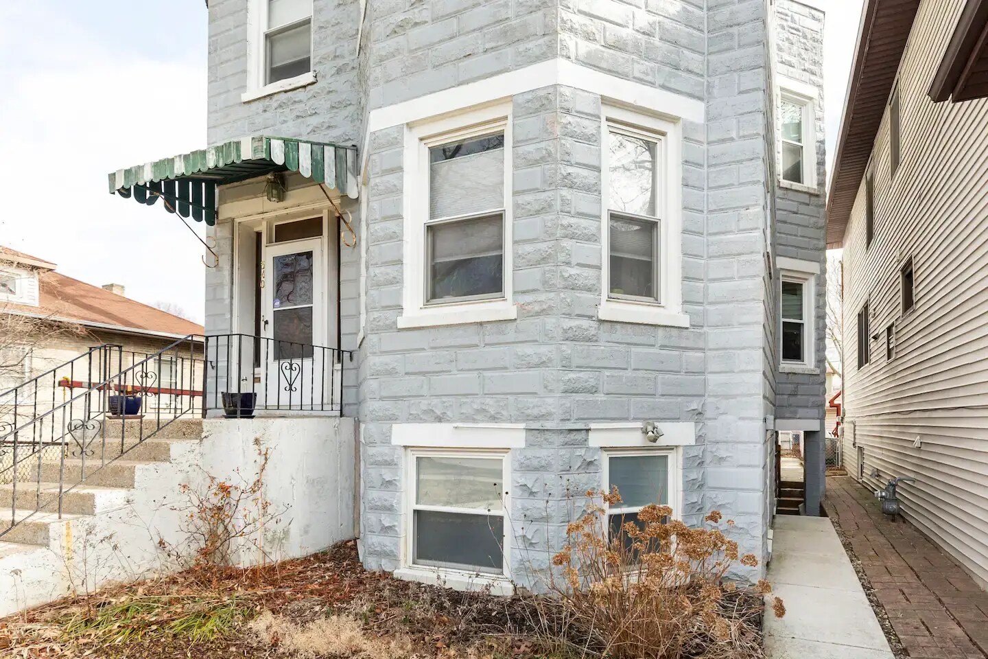 Exterior - 540 S Taylor Ave