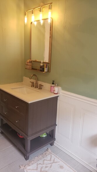 Building Photo - 126 Prentice Ave