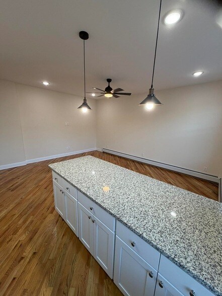 Building Photo - 8517 4th Ave