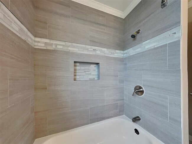 Building Photo - 8127 Twin Hills Dr