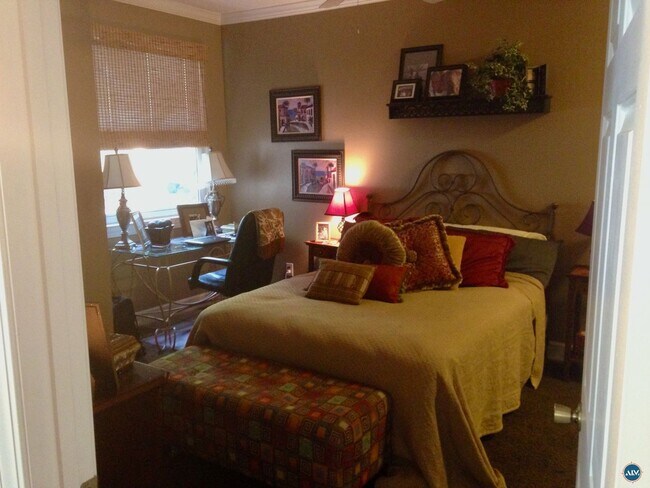 Building Photo - First Floor 2BR 2BA North End Summerfield $2,200  - Available June 18