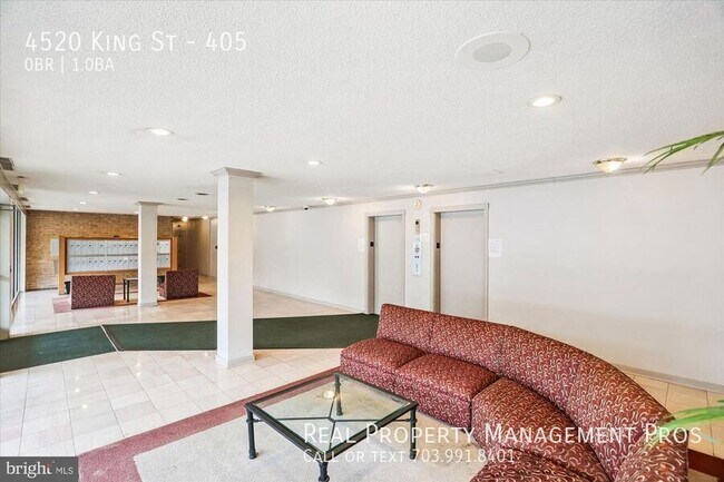 Building Photo - 4520 King St