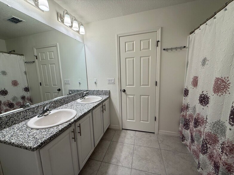 Building Photo - 3558 74th Ave Cir E