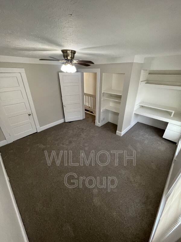 Building Photo - 324 N Linwood Ave