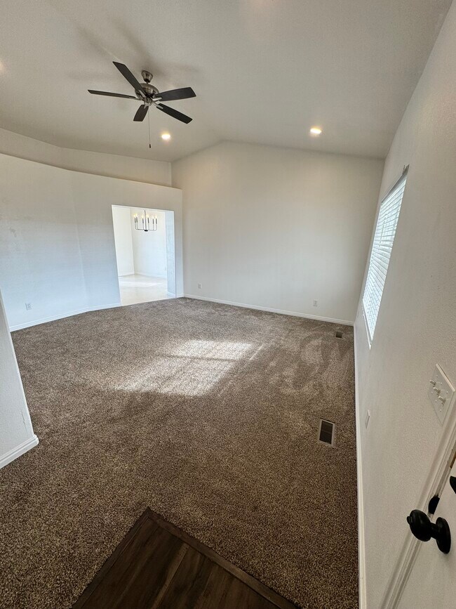 Building Photo - 4148 W 5060 S