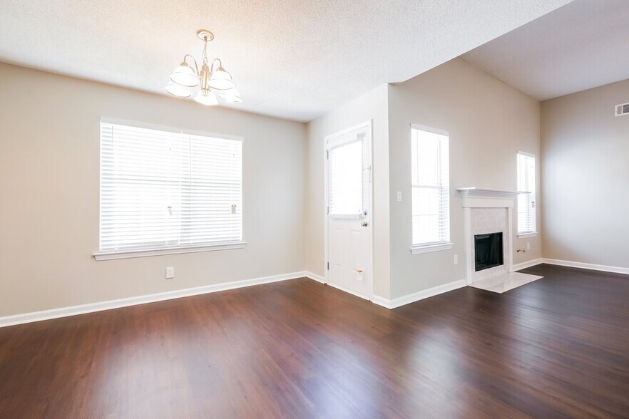 Building Photo - 172 Regency Park Dr