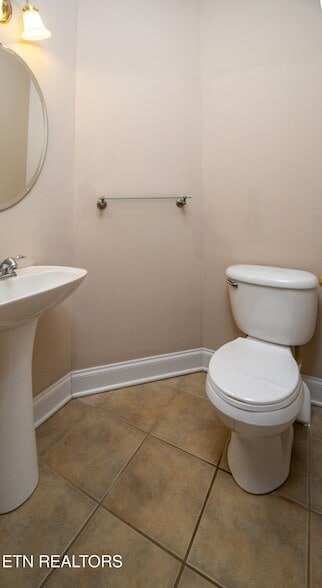 Building Photo - 8334 Bay Gardens Ln