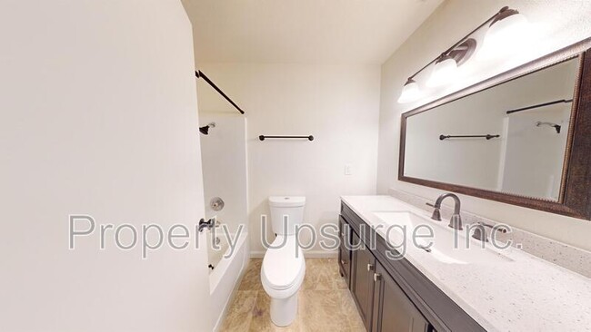 Building Photo - 488 Wiltsey Rd