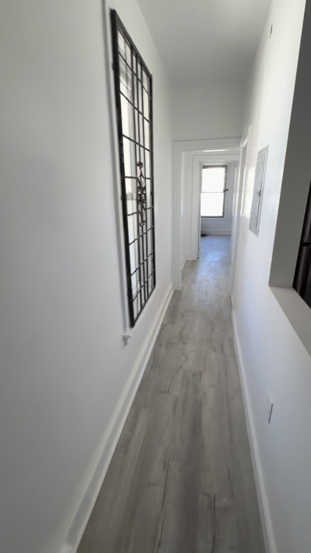 Building Photo - 415 S 10th St