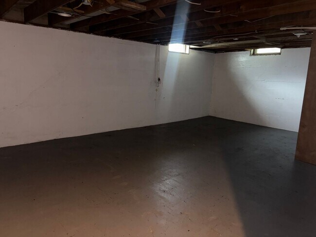 Building Photo - Wagle6204