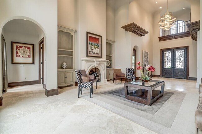 Building Photo - 5701 Mistletoe Ct