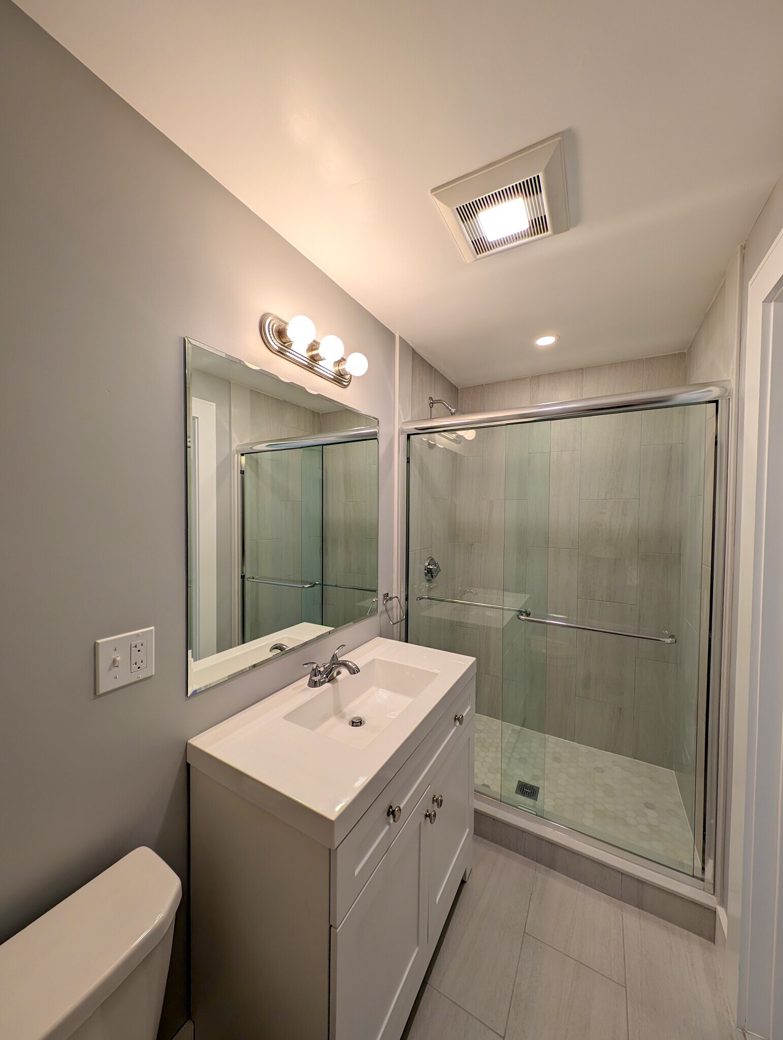 Building Photo - 356 Somerville Ave