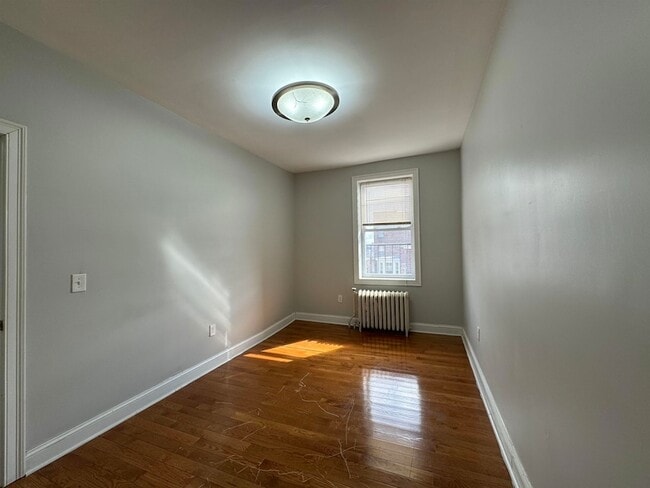Building Photo - 6404 Park Ave