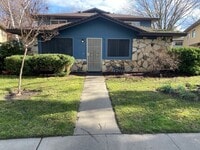 Building Photo - 1712 Fremont Ct