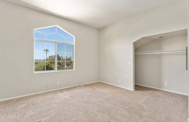 Building Photo - ***COMING SOON*** MOVE IN on 7/20**Desirab...