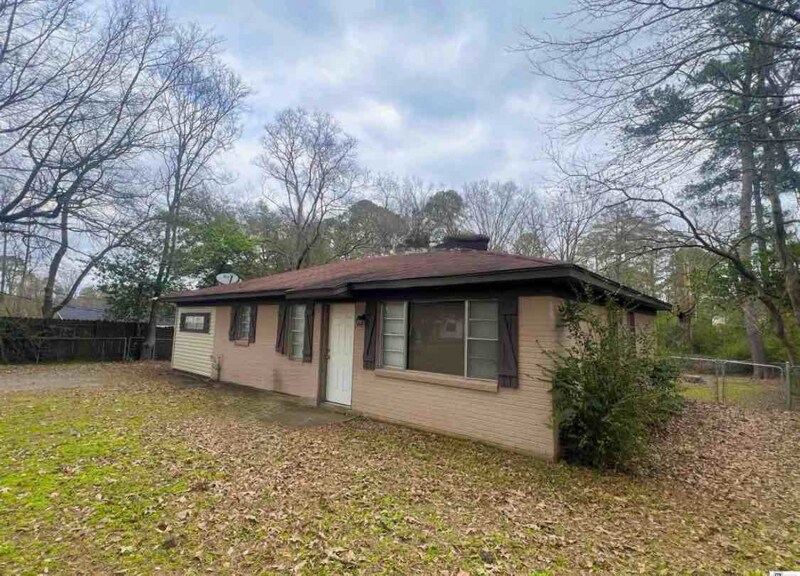 Primary Photo - 134 Fairlane Dr