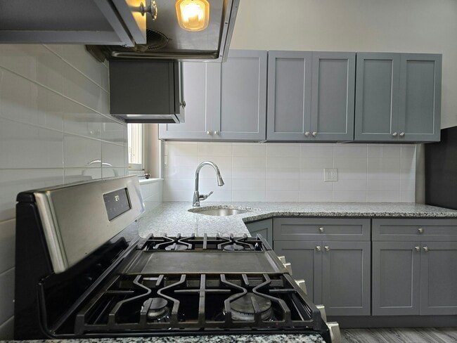 Building Photo - 1218 N 16th St