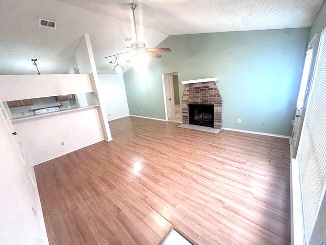 Building Photo - 9401 Kempler Dr