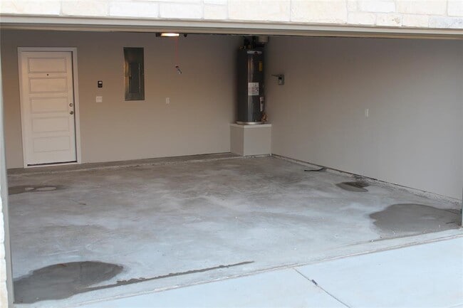 Building Photo - 1220 Garland Rd